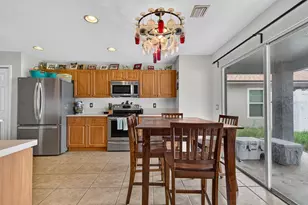 11850 Whisper Creek Dr, Riverview, FL 33569 - Photo 7