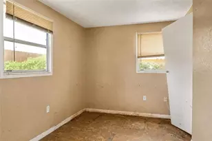 1208 Cherry Ln, Lakeland, FL 33811 - Photo 11