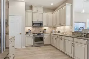 11209 Grand Park Ave, Riverview, FL 33578 - Photo 9