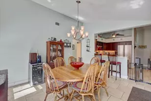 1907 Horseshoe Dr, Plant City, FL 33566 - Photo 15