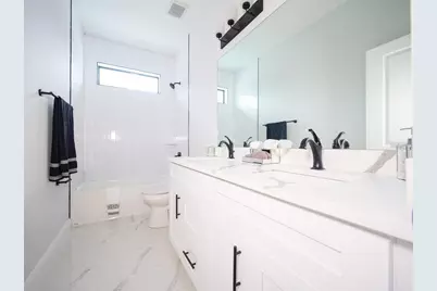 2303 W Ivy Street, Tampa, FL 33607 - Photo 21