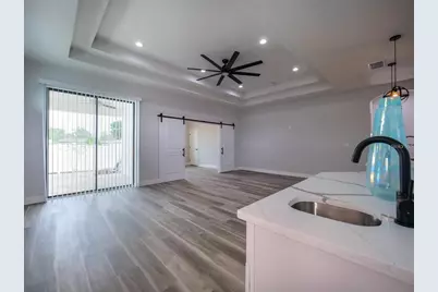 2303 W Ivy Street, Tampa, FL 33607 - Photo 9