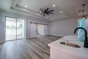 2303 W Ivy St, Tampa, FL 33607 - Photo 9