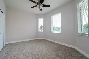 2303 W Ivy St, Tampa, FL 33607 - Photo 19