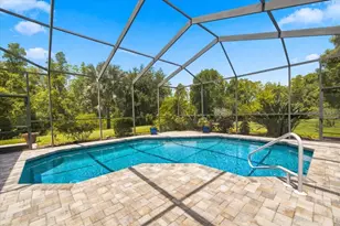418 Pine Bluff Dr, Lutz, FL 33549 - Photo 5