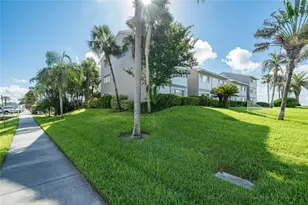 1301 Gulf Blvd, Clearwater Beach, FL 33767 - Photo 3