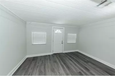 2240 10th Street S, Saint Petersburg, FL 33705 - Photo 17