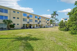 2402 Ecuadorian Way, Clearwater, FL 33763 - Photo 21