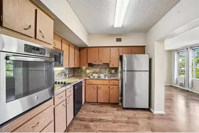 2402 Ecuadorian Way #28, Clearwater, FL 33763 - Photo 7