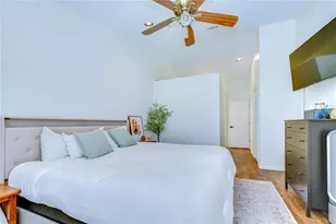 16605 E Course Dr, Tampa, FL 33624 - Photo 21