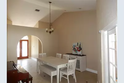 626 7th Avenue N, Tierra Verde, FL 33715 - Photo 9