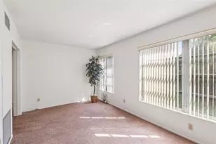 2460 Persian Dr, Clearwater, FL 33763 - Photo 11