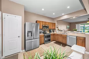 10155 Haverhill Ridge Dr, Riverview, FL 33578 - Photo 7