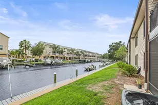 358 Moorings Cove Dr, Tarpon Springs, FL 34689 - Photo 9