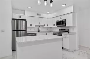 2801 45th St S, Saint Petersburg, FL 33711 - Photo 3