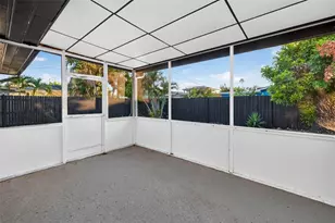 2801 45th St S, Saint Petersburg, FL 33711 - Photo 19