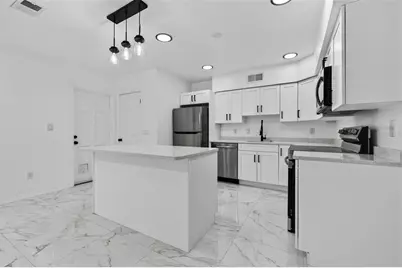 2801 45th Street S, Saint Petersburg, FL 33711 - Photo 5