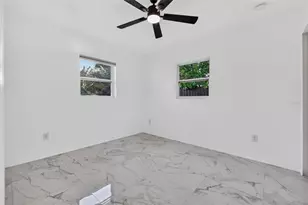 2801 45th St S, Saint Petersburg, FL 33711 - Photo 17