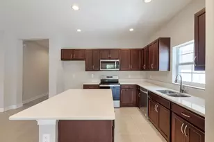 3029 54th Ave N, Saint Petersburg, FL 33714 - Photo 7