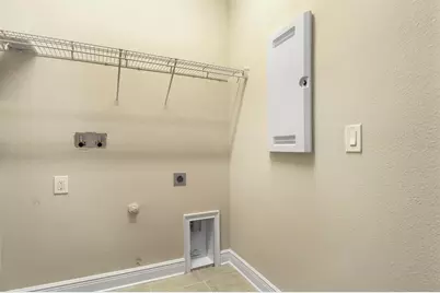 3029 54th Avenue N, Saint Petersburg, FL 33714 - Photo 21