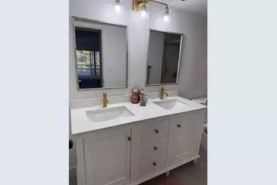 106 1st Street E #210, Tierra Verde, FL 33715 - Photo 9
