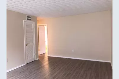 1311 Baywatch Loop #204, Tampa, FL 33612 - Photo 3