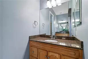 11504 Bellamar St, Tampa, FL 33637 - Photo 29