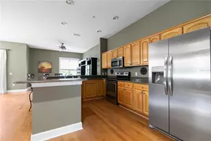 11504 Bellamar St, Tampa, FL 33637 - Photo 3
