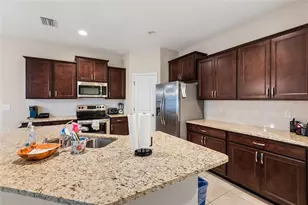 7727 Timberview Loop, Wesley Chapel, FL 33545 - Photo 13