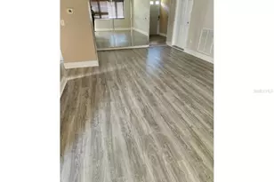 6890 Versailles N, Pinellas Park, FL 33781 - Photo 9