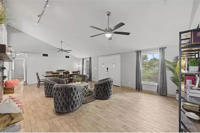 29311 Chandler Trace, Wesley Chapel, FL 33545 - Photo 5
