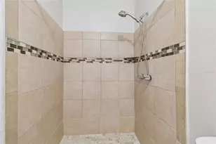 9801 N 11th St, Tampa, FL 33612 - Photo 23
