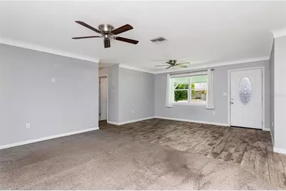 2445 60th Way N, Saint Petersburg, FL 33710 - Photo 11