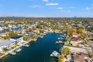 2605 S Beach Dr, Tampa, FL 33629 - Photo 9