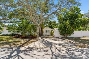 4601 16th Ave N, Saint Petersburg, FL 33713 - Photo 5