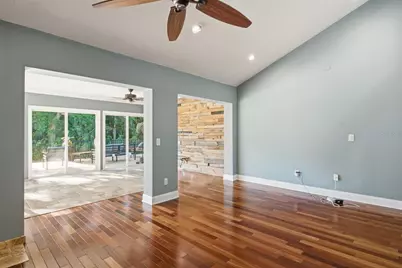 10907 Autumn Oak Place, Tampa, FL 33618 - Photo 9