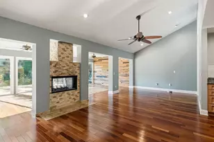 10907 Autumn Oak Pl, Tampa, FL 33618 - Photo 7