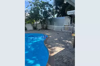 8015 Jackson Spring, Tampa, FL 33615 - Photo 3