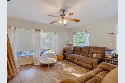 15101 Morning Dr, Lutz, FL 33559 - Photo 9