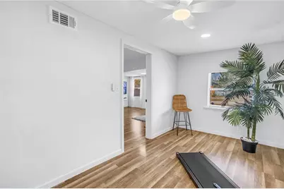 1537 39th Street S, Saint Petersburg, FL 33711 - Photo 27