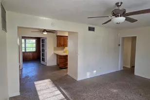 10209 N Valle Dr, Tampa, FL 33612 - Photo 3