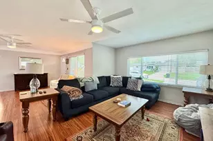 3957 Wahoo Dr SE, Saint Petersburg, FL 33705 - Photo 17