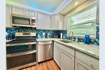3957 Wahoo Drive SE, Saint Petersburg, FL 33705 - Photo 11