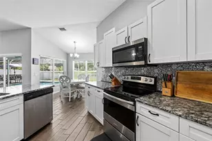 2410 Arborwood Dr, Valrico, FL 33596 - Photo 13