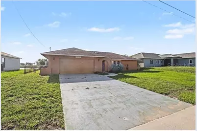 1219 NE 14th Place, Cape Coral, FL 33909 - Photo 3