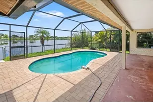 1219 NE 14th Pl, Cape Coral, FL 33909 - Photo 23