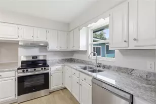 6028 Yarborough Ln, Lakeland, FL 33812 - Photo 15