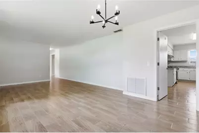 6028 Yarborough Lane, Lakeland, FL 33812 - Photo 9