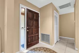 6812 Ridge Top Dr, New Port Richey, FL 34655 - Photo 5