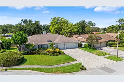 2717 Redford Court E, Clearwater, FL 33761 - Photo 53